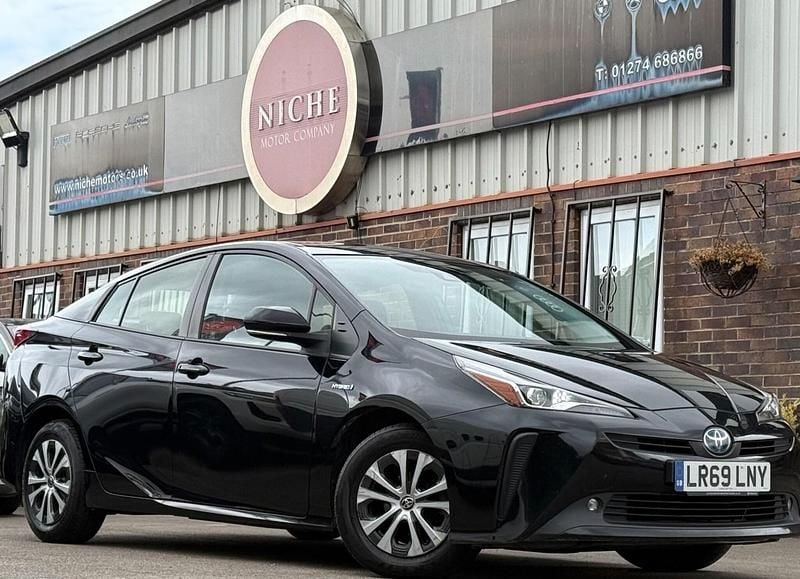 Black Used 2019 Toyota Prius Business Edition Hatchback | £13,490 (Fair price) - Image 1/4