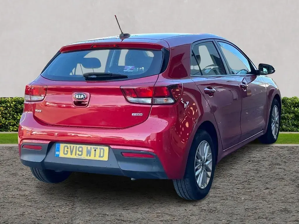 Used Kia Rio 2019 Red Hatchback