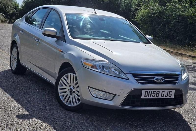 Silver Used 2009 Ford Mondeo Ghia Hatchback | £4,450 (Fair price) - Image 1/1