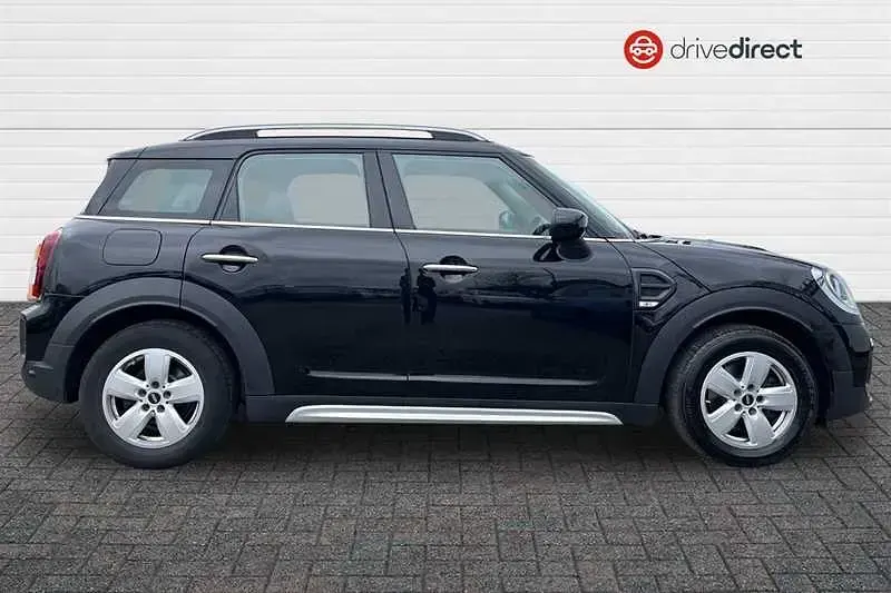 Used Mini Cooper Countryman Classic 136 HP (100 kW) 2021 Black SUV