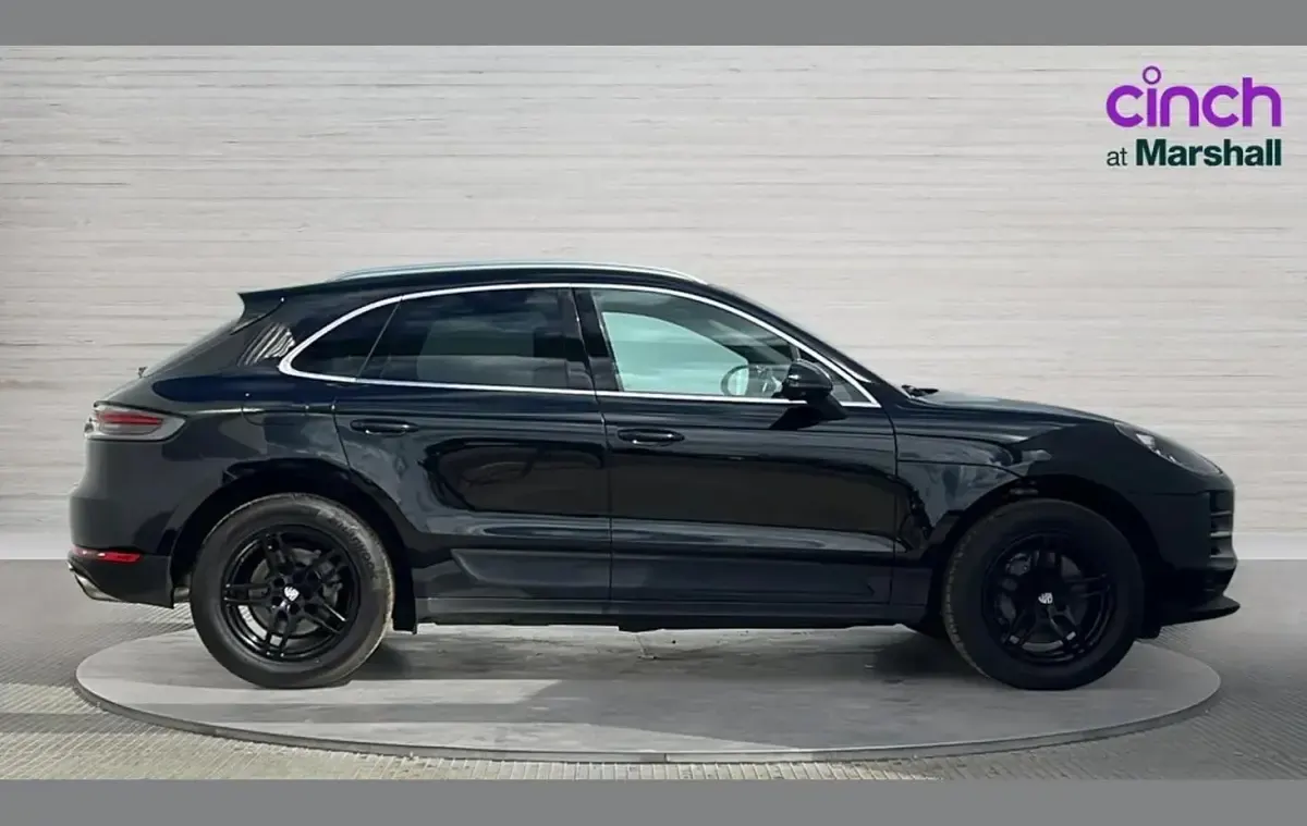Used Porsche Macan S 348 HP (255 kW) 2019 Black SUV