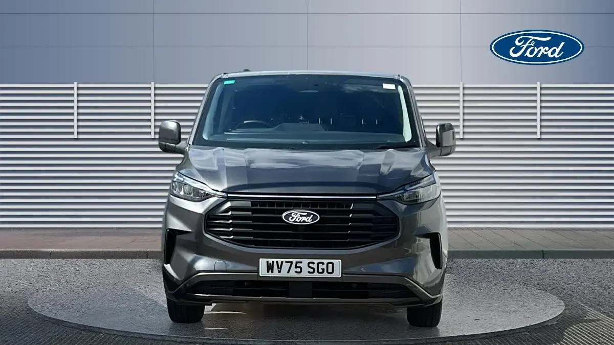 Usado Ford Transit Custom Limited 136 HP (100 kW) 2025 Van