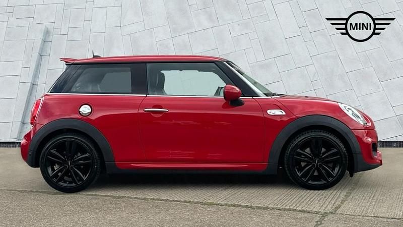 Gebraucht Mini Cooper S Hatch 207 PS (152 kW) 2016 Rot Kleinwagen