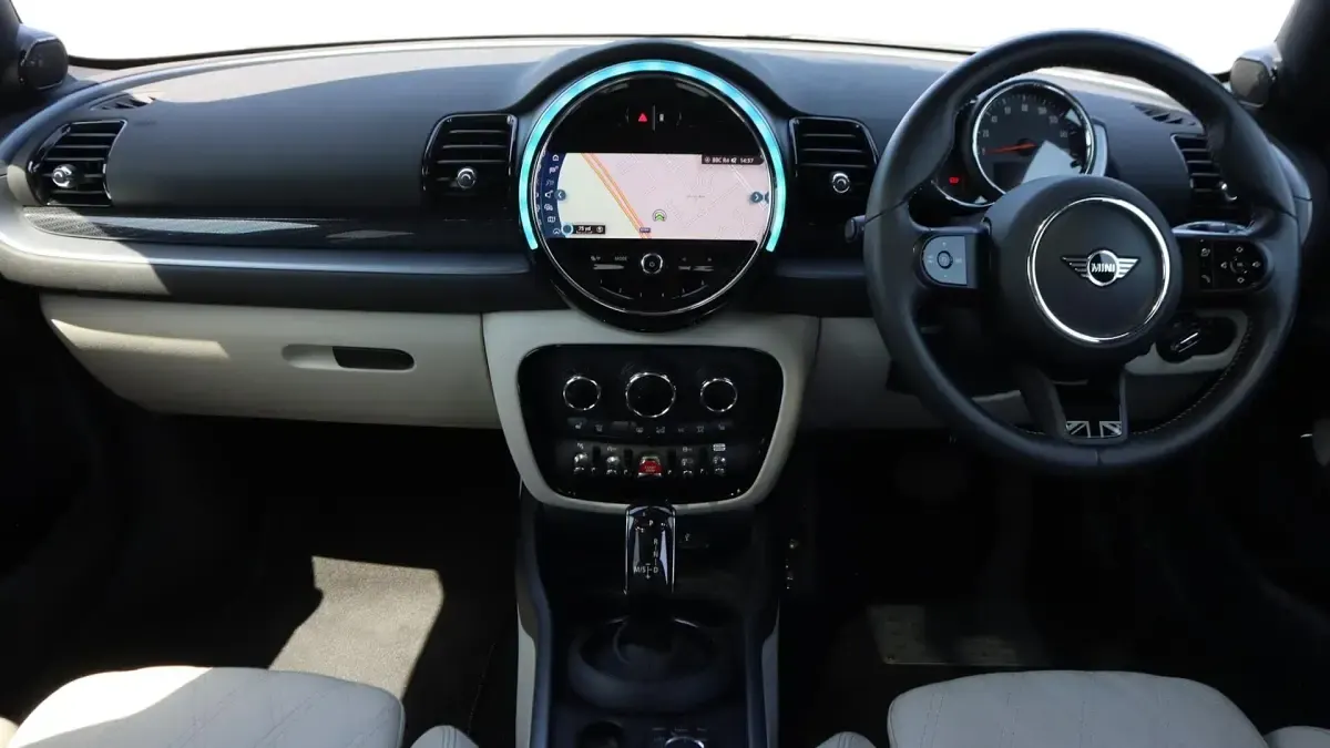 Used Mini Cooper Clubman Exclusive 134 HP (98 kW) 2022 Black Estate