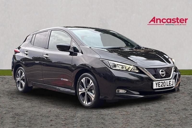Pearl black Used 2020 Nissan Leaf Tekna Hatchback | £9,975 (Fair price) - Image 1/4