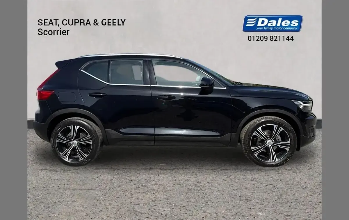 Used Volvo XC40 Inscription 161 HP (118 kW) 2021 Black SUV
