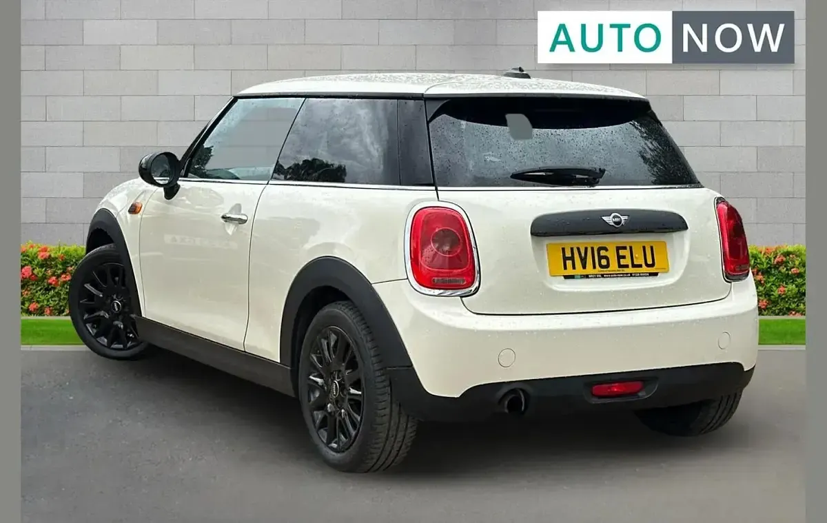 Used Mini ONE Hatch 101 HP (74 kW) 2016 White Hatchback