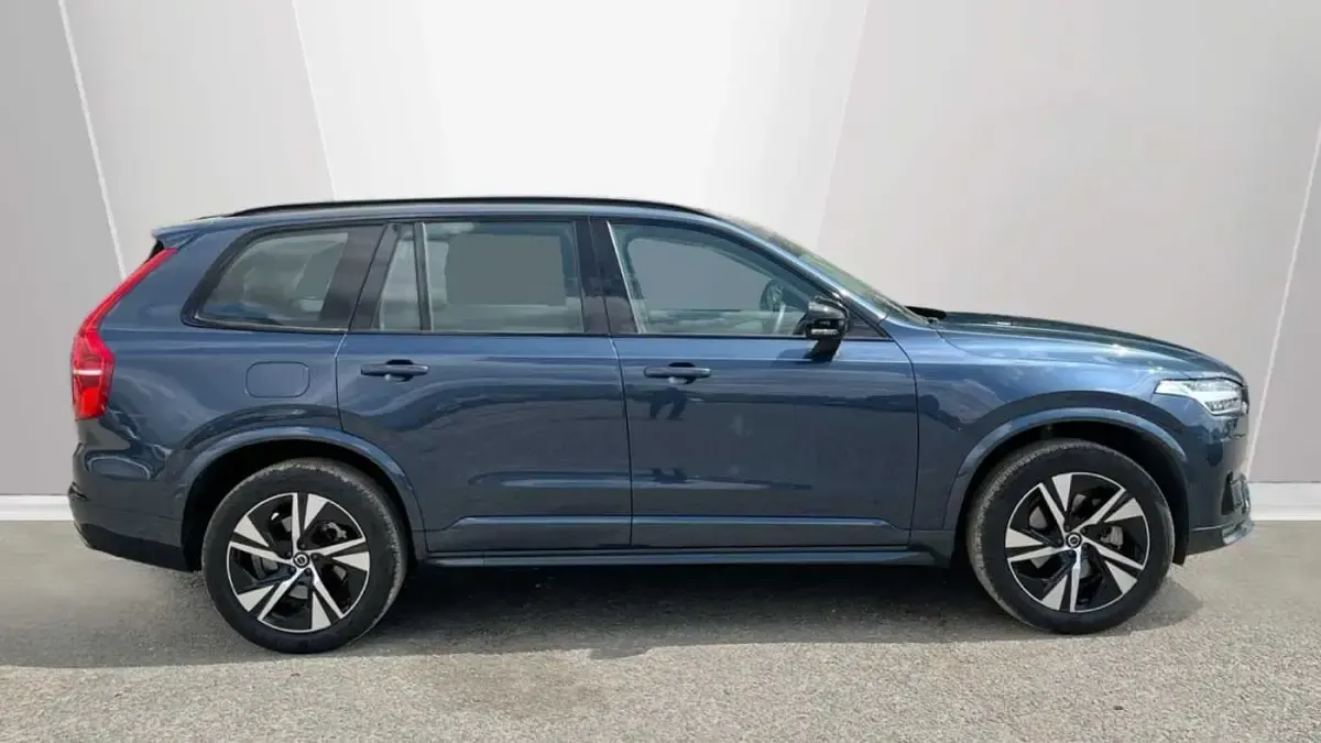 Used Volvo XC90 Plus 247 HP (181 kW) 2024 Blue SUV