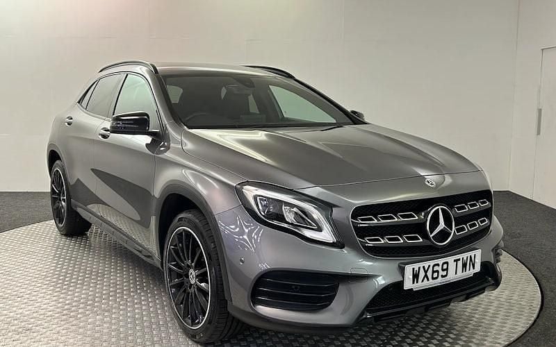 Grey Used 2019 Mercedes GLA180 AMG line SUV | £16,450 (Fair price) - Image 1/4