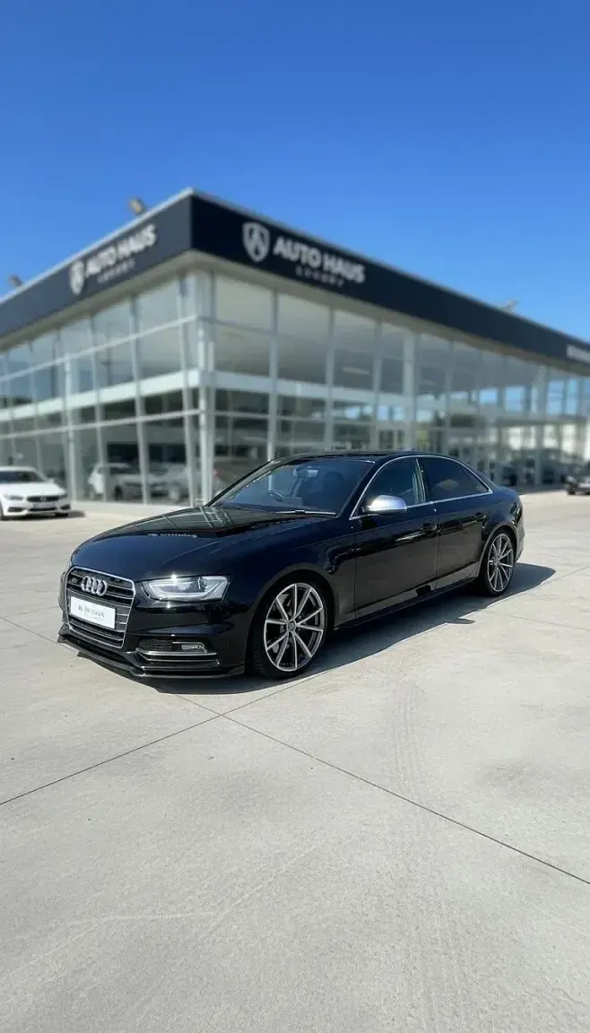 Used Audi A4 2018 Black Sedan