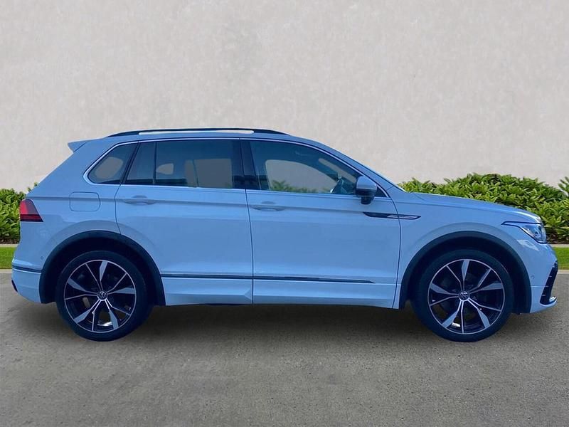 Used VW Tiguan R-line 190 HP (139 kW) 2022 White SUV