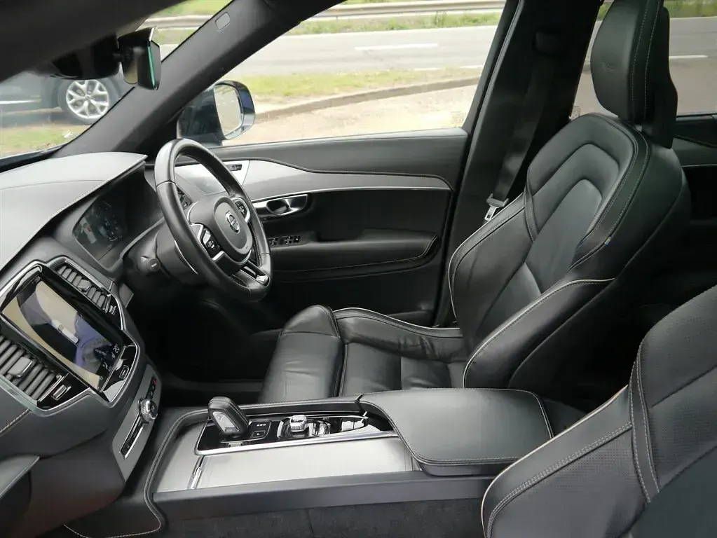 Used Volvo XC90 R-Design Pro 235 HP (172 kW) 2020 Blue SUV
