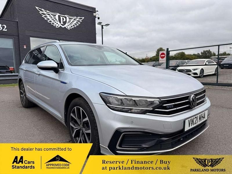 Used VW Passat GTE 218 HP (160 kW) 2021 Silver Estate