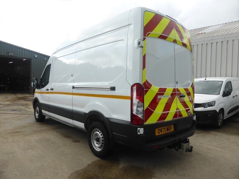 Used Ford Transit 130 HP (95 kW) 2021 White Van