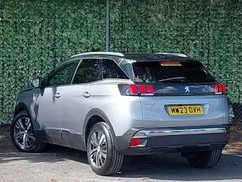 Used Peugeot 3008 Allure+ 131 HP (96 kW) 2023 Grey SUV