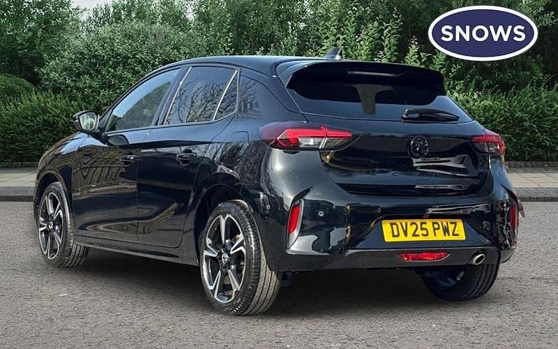 Second-hand Vauxhall Corsa Ultimate 101 CP (74 kW) 2025 Negru Hatchback