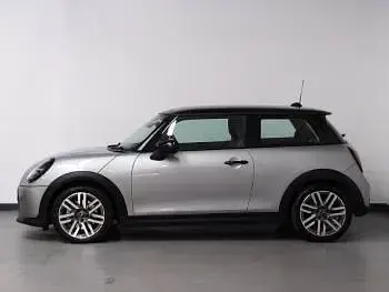 Used Mini Cooper Classic 114 kW (156 HP) 2025 Silver Hatchback