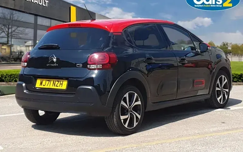 Used Citroën C3 Shine 102 HP (75 kW) 2023 Hatchback