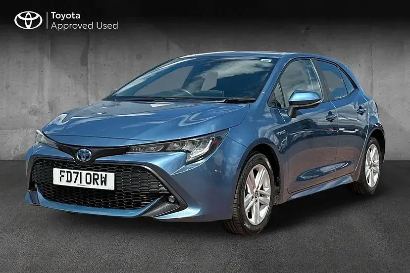 Used Toyota Corolla 120 HP (88 kW) 2022 Denim blue Hatchback