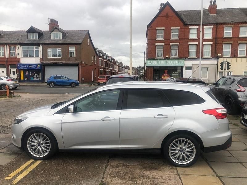 Used Ford Focus Zetec 2014 Silver Estate