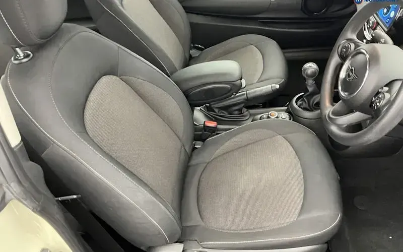 Used Mini Cooper Classic 136 HP (100 kW) 2019 White Hatchback