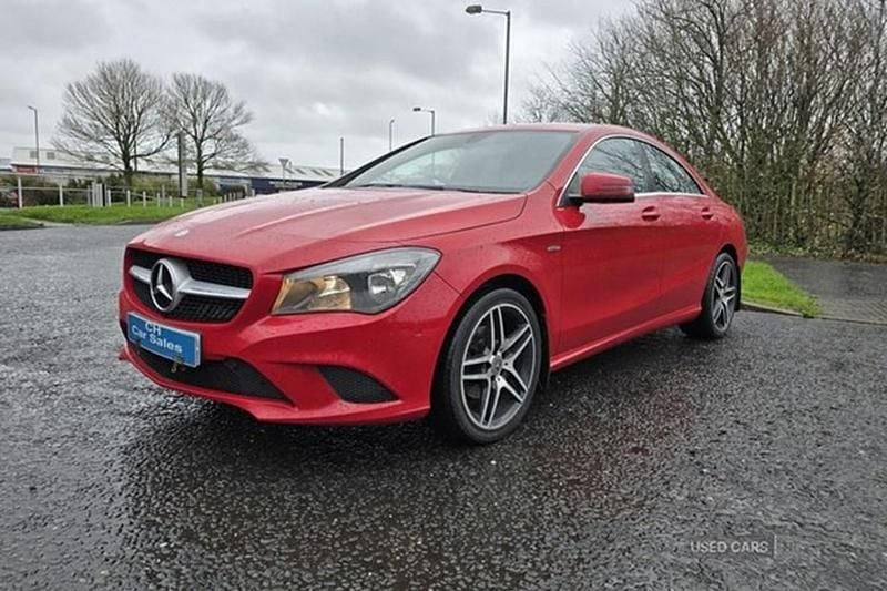 Used Mercedes CLA200 136 HP (100 kW) 2014 Red Sedan