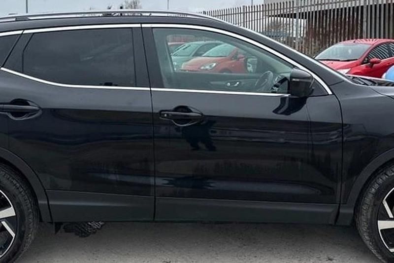 Used Nissan Qashqai Tekna 2018 Black pearl SUV