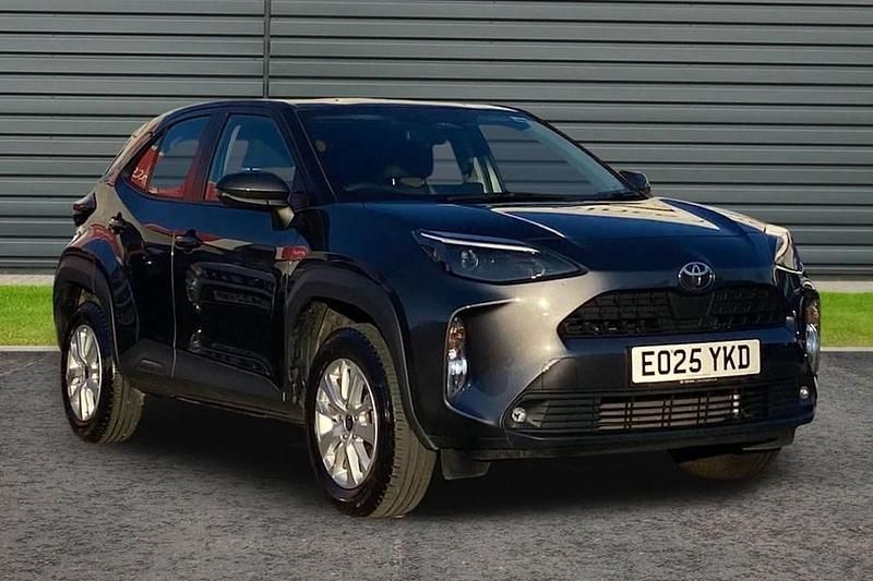 Used Toyota Yaris Hybrid 2025 SUV