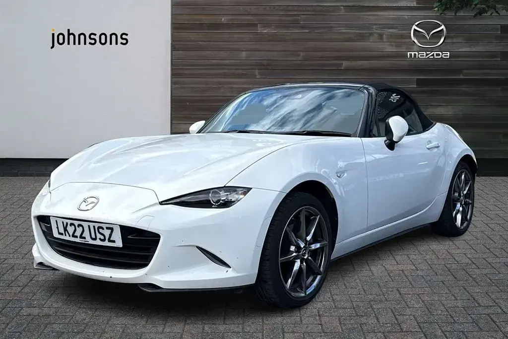 Used Mazda MX5 Inclusive 184 HP (135 kW) 2022 White Cabriolet