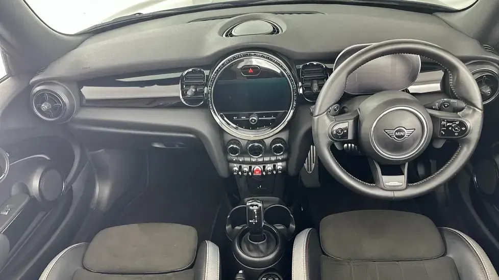 Used Mini John Cooper Works 228 HP (167 kW) 2022 Green Hatchback