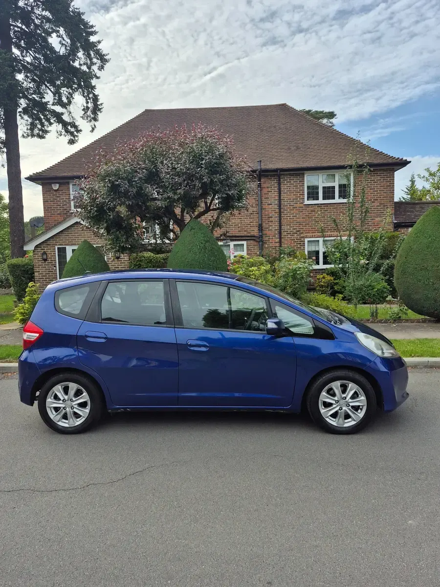 Used Honda Jazz ES 99 HP (72 kW) 2012 Blue Hatchback