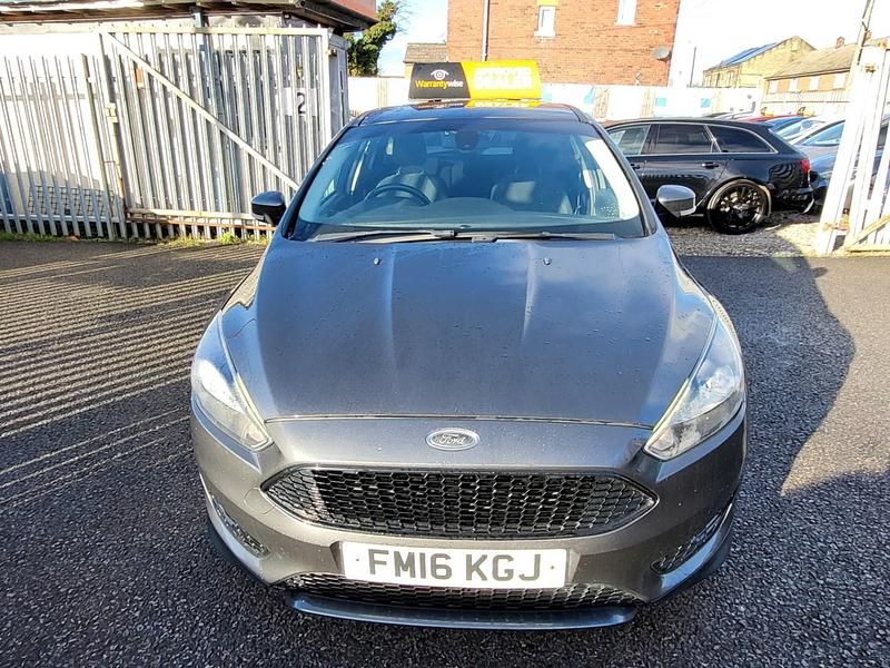 Used Ford Focus Zetec 2016 Grey Hatchback