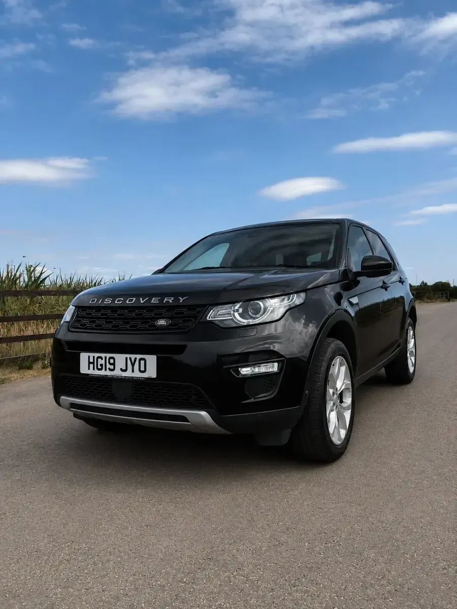 Used Land Rover Discovery Sport HSE 180 HP (132 kW) 2019 Black SUV