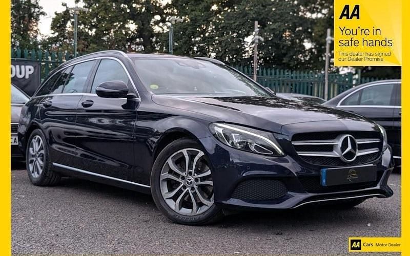 Usado Mercedes C220 170 HP (125 kW) 2017 Azul Carrinha