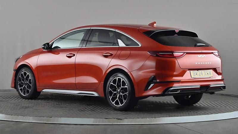 Used Kia ProCeed GT-Line 157 HP (115 kW) 2024 Orange Estate