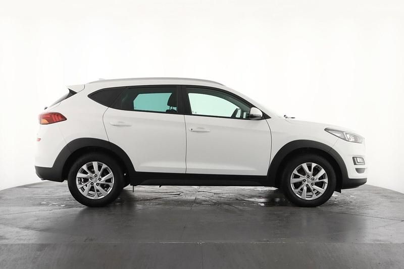 Used Hyundai Tucson SE 2018 White SUV