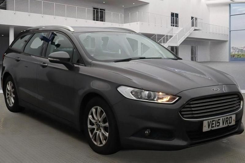 Usado Ford Mondeo Style 2015 Cinzento Carrinha