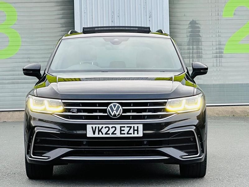 Used VW Tiguan R-line 150 HP (110 kW) 2022 Black SUV