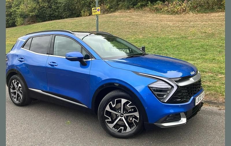 Blue Used 2022 Kia Sportage 4 SUV | £28,795 (Expensive) - Image 1/4