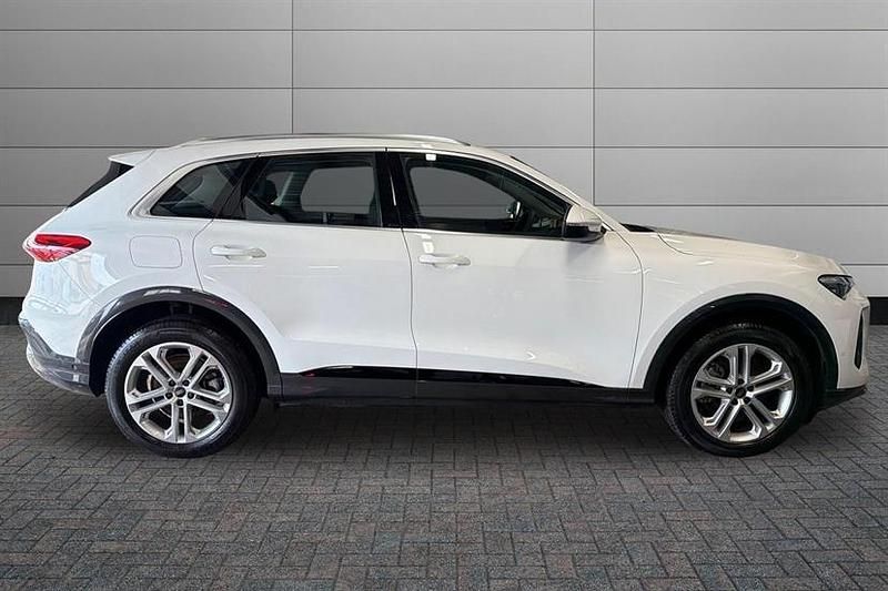 Used Audi Q5 Sport 204 HP (150 kW) 2025 Arkona white SUV