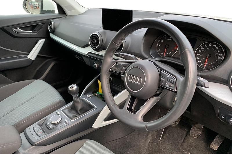 Used Audi Q2 Performance 116 HP (85 kW) 2019 White SUV