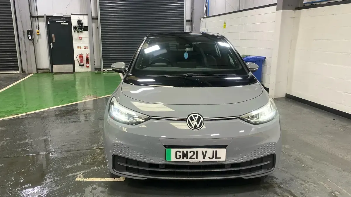 Usado VW ID.3 Pro Performance 150 kW (204 CV) 2021 Gris Utilitario