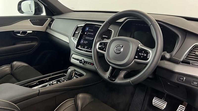 Used Volvo XC90 R-Design 232 HP (170 kW) 2022 Grey SUV