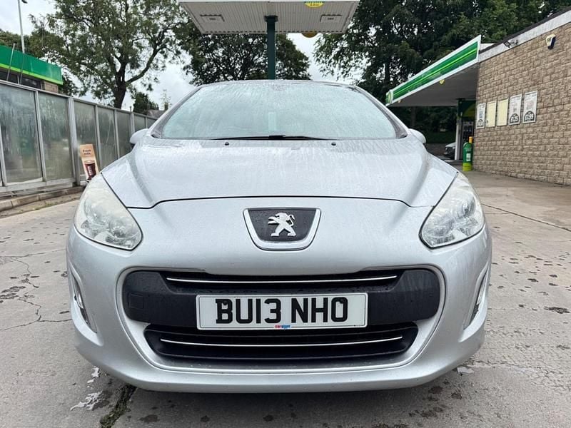Silver Used 2013 Peugeot 308 Hatchback | £1,850 (Good price) - Image 1/4
