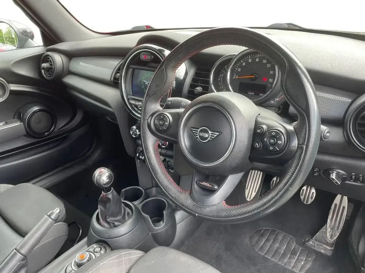 Used Mini Cooper Cabriolet Sport 134 HP (98 kW) 2019 Black Cabriolet