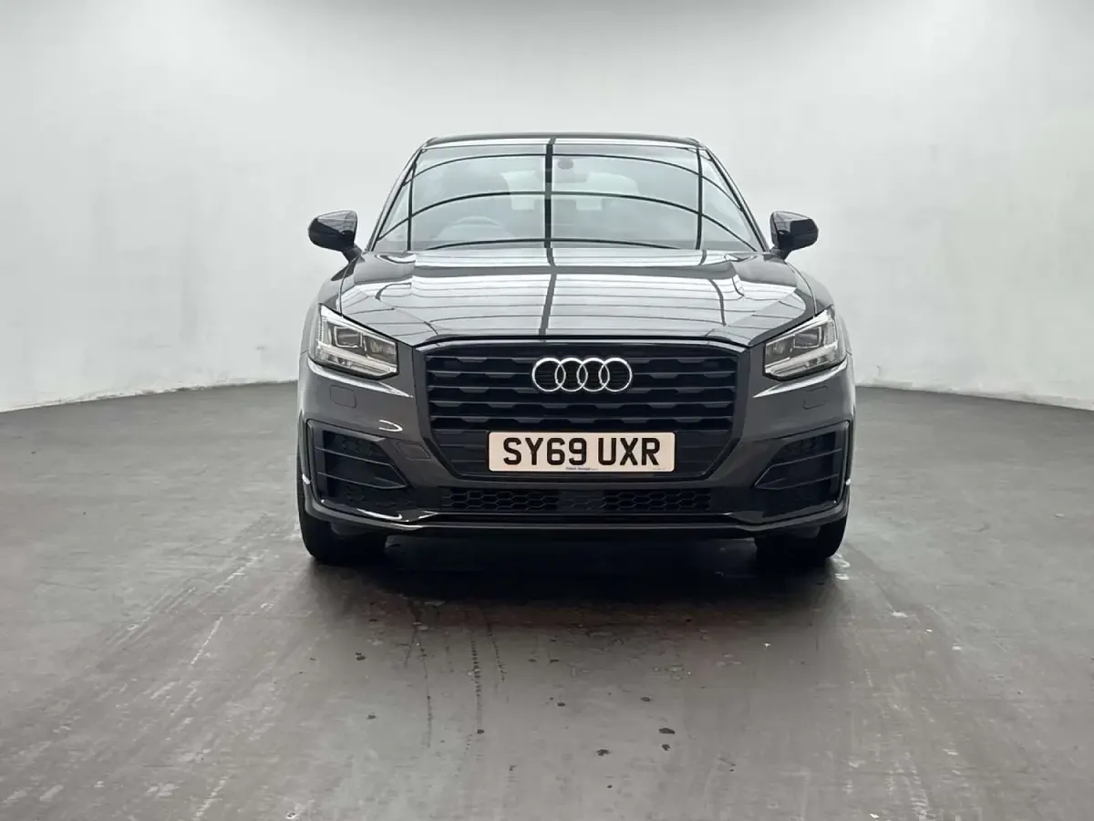 Used Audi Q2 Black Edition 150 HP (110 kW) 2019 Grey SUV