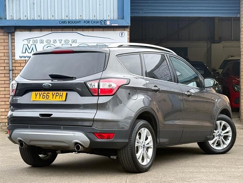 Used Ford Kuga Titanium 150 HP (110 kW) 2017 Grey SUV