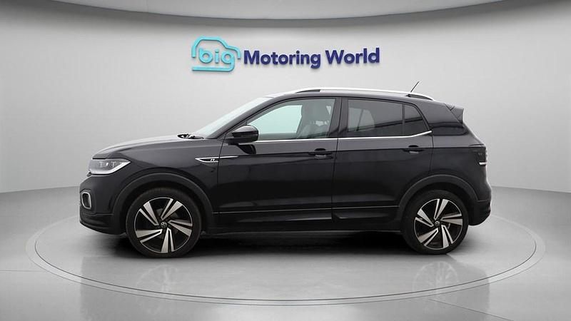 Used VW T-Cross R-line 110 HP (80 kW) 2023 Black SUV