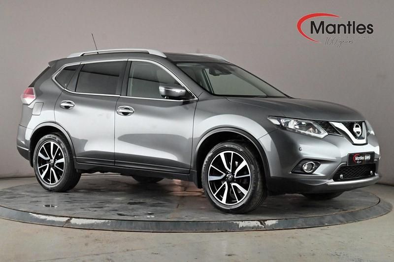 Used Nissan X-Trail N-Vision 130 HP (95 kW) 2017 Grey SUV