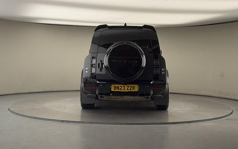 Used Land Rover Defender 400 HP (294 kW) 2024 SUV